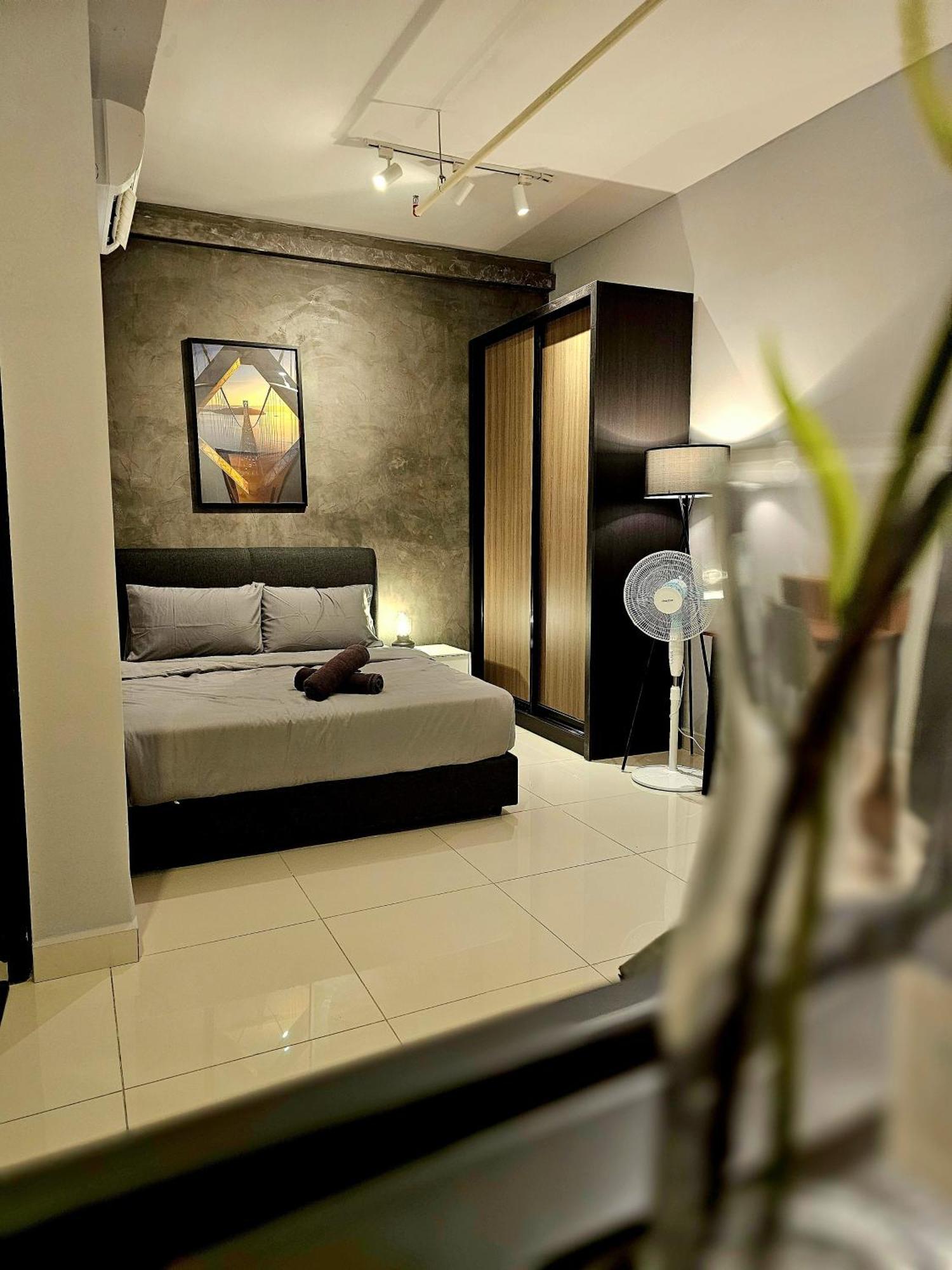 Edumetro By Widebed Apartment